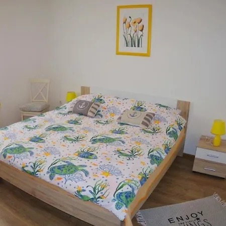 In Mit Grill, Garten Und Terrasse Apartamento Pula